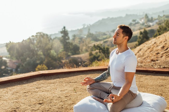Meditation benefits daily quotes infographic mindfulness mediation guided tips yoga anxiety health life self do depression body mind meditate can